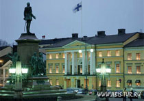 Здание сената в Хельсинки