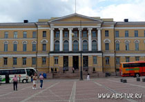 Здание университета в Хельсинки